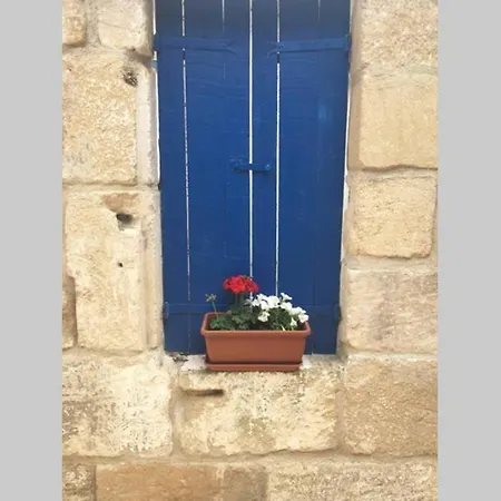 Petit Paradis, 1 Bedroom House Holiday home *